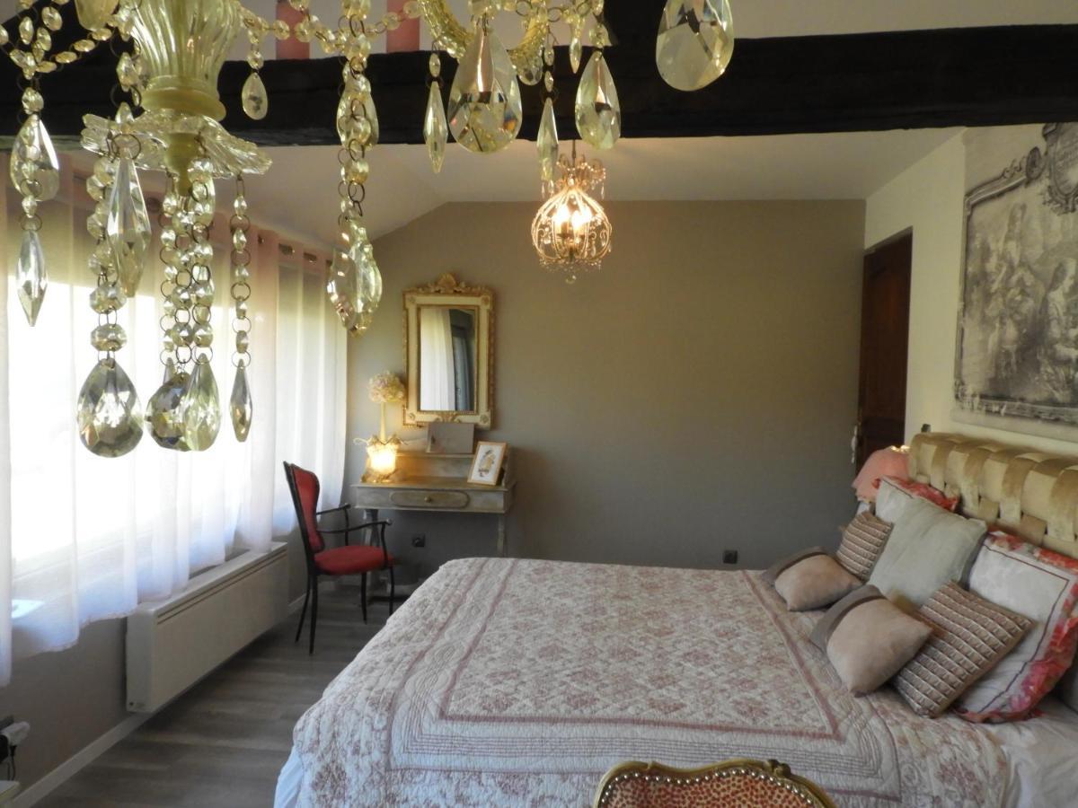 Bed and Breakfast L'Ecrin Du Val De Sambre Мобёж Экстерьер фото